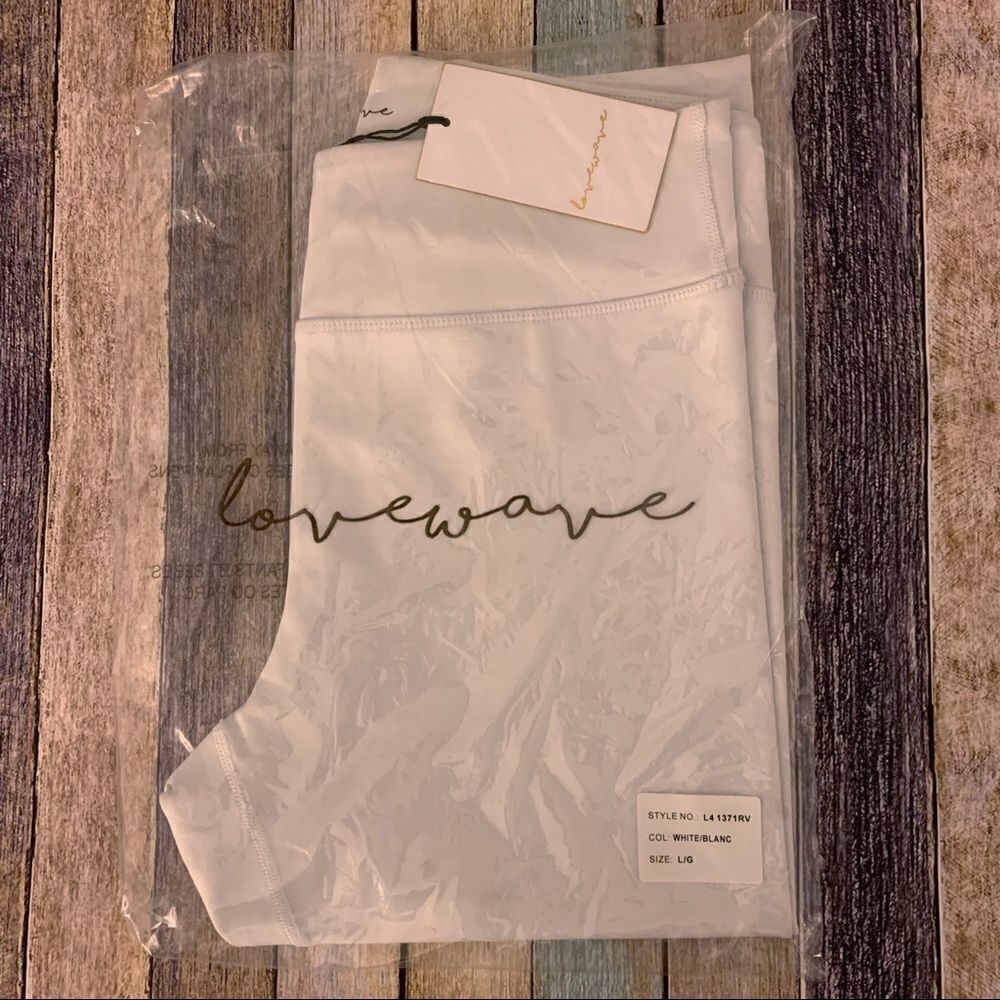 Revolve Love Wave Luka Active Wear Pant Legging in White, Large - Picture 8 of 9